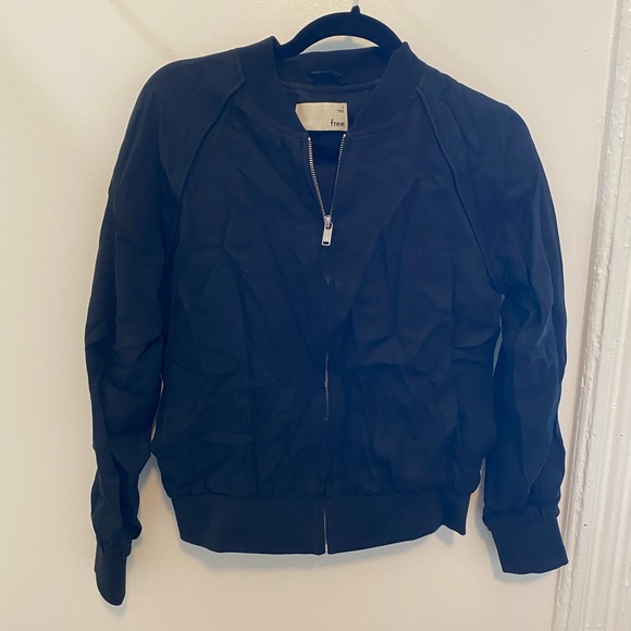 Wilfred bomber jacket. - Picture 3 of 5